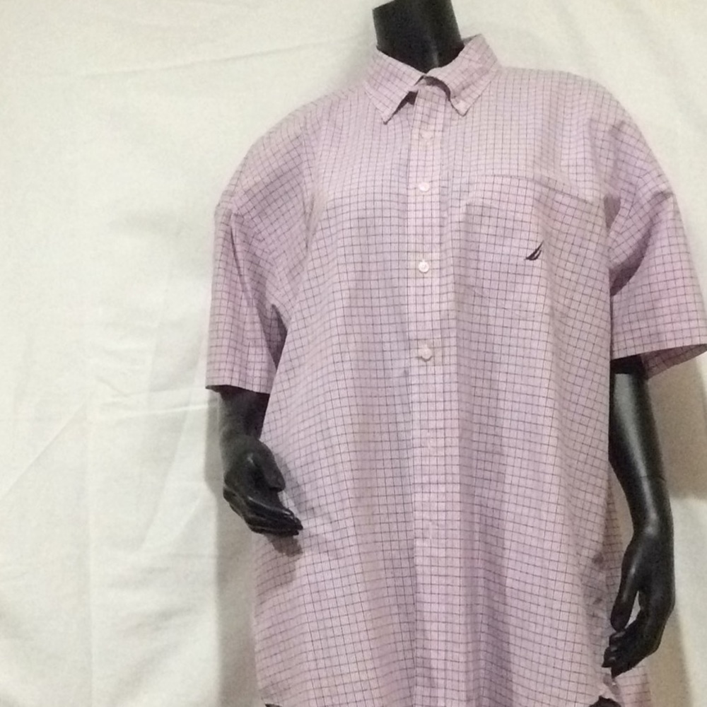 Casual short sleeve shirt